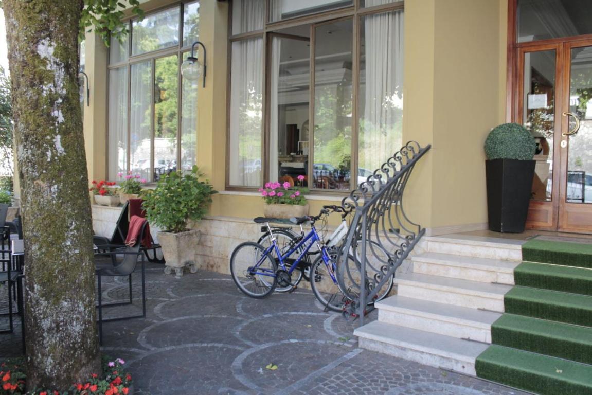 Hotel Delle Ortensie 퓨기 외부 사진