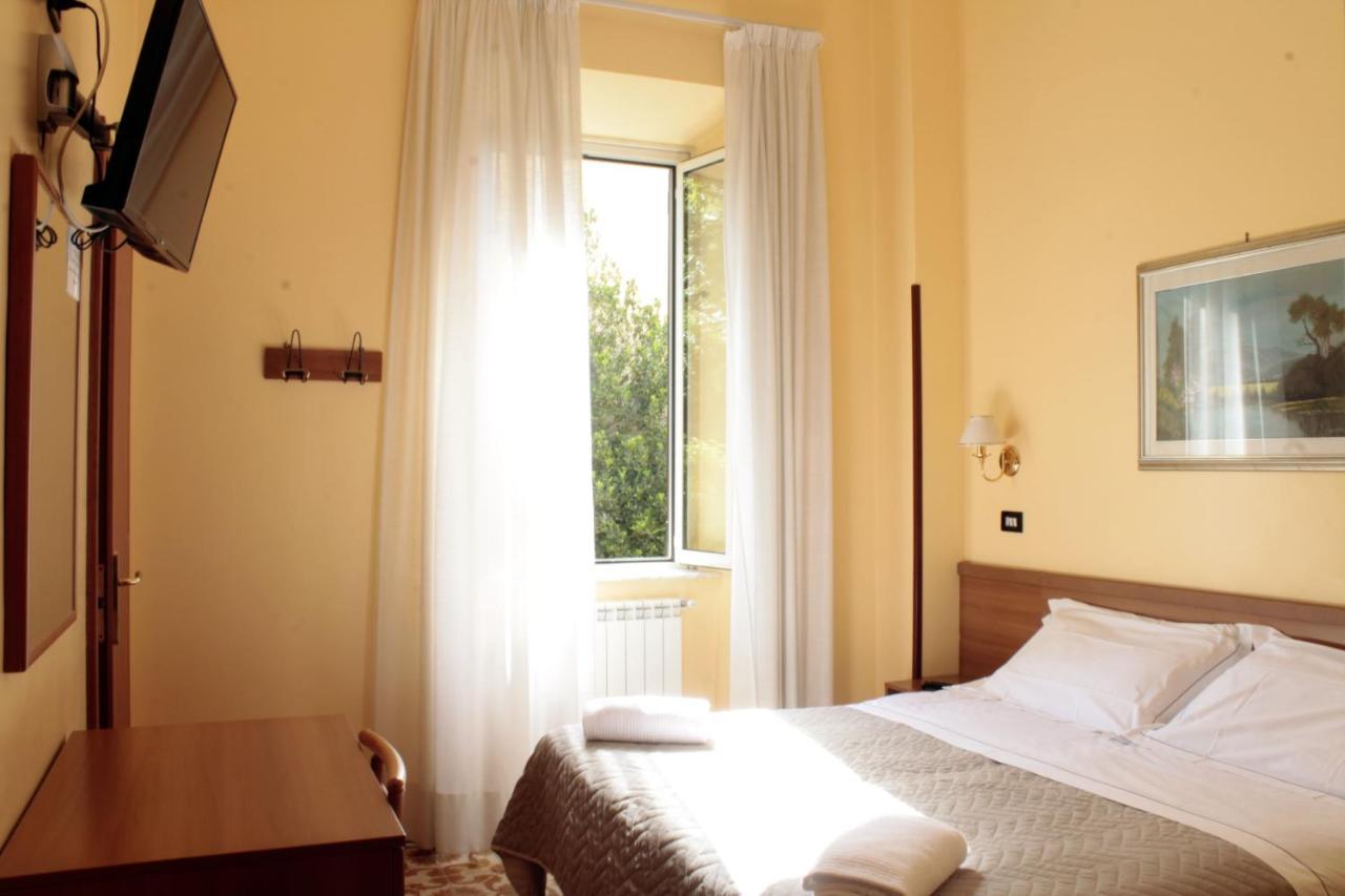 Hotel Delle Ortensie 퓨기 외부 사진