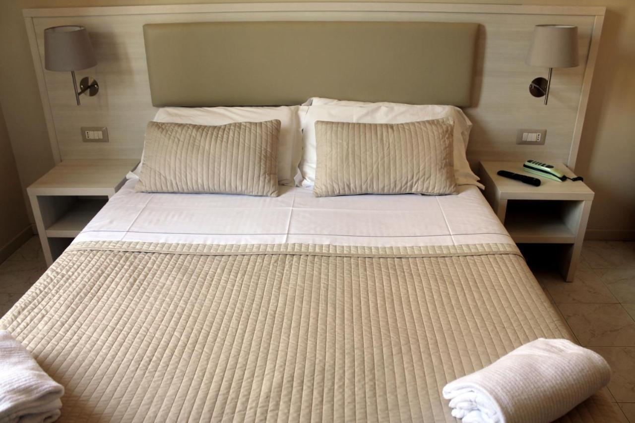 Hotel Delle Ortensie 퓨기 외부 사진