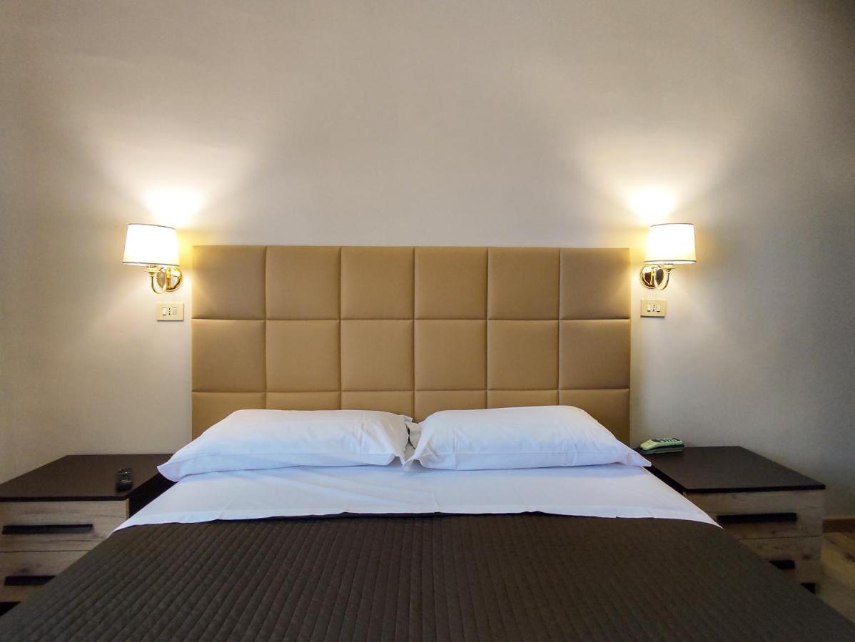 Hotel Delle Ortensie 퓨기 외부 사진