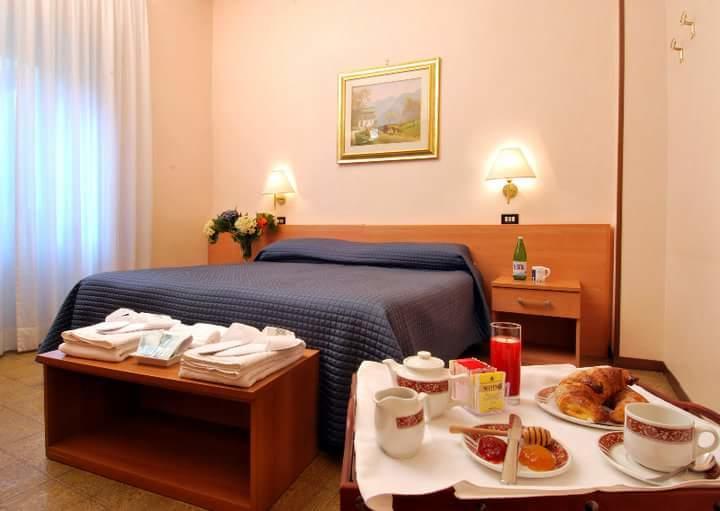 Hotel Delle Ortensie 퓨기 외부 사진