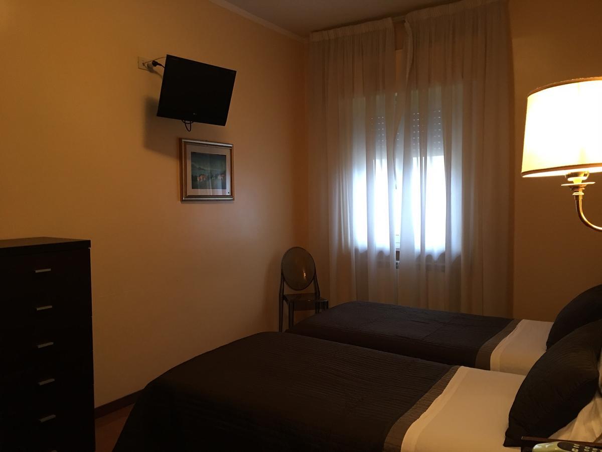 Hotel Delle Ortensie 퓨기 외부 사진